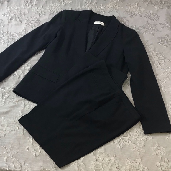 CK Classic Navy Pant Suit Size 14 - Picture 1 of 6